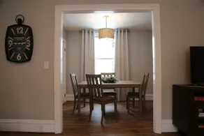 Luxe Apt. on Historic Circle in Downtown Angelica - Image 4