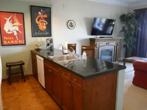 TRANQUIL EINSTELLUNG IM 6. STOCK, 1 Schlafzimmer 1 Bad CONDO mit atemberaubendem Blick - Image 3