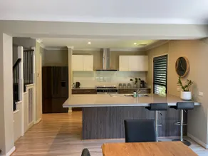 Luxury in the heart of Doreen - Image 5