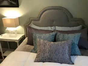 Vineyard Mansion - Carriage House - Image 3