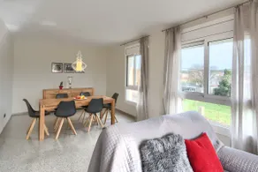 Rent apartment in Pals - Image 3