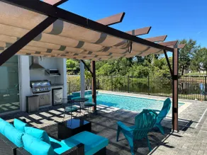 Couples Oasis *Heated Pool* and Lake View - Image 4