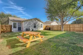 Relaxing 3BR w/ Waffle Bar•Lackland BMT•Seaworld - Image 4