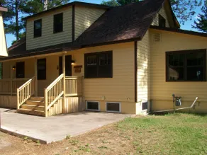 Spacious newly remodeled pet-friendly home - Image 3