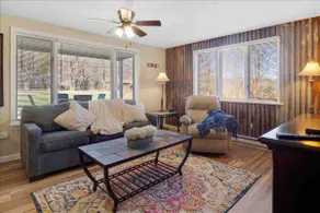 Cozy Cottage… seconds to ski resort - Image 3