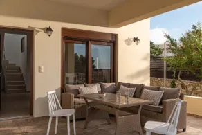 2 Peaceful Villas 2Private Pools, BBQ & Pool table - Image 4