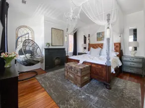 Historic Gem - Walk to Forsyth Park & Downtown! - Image 2