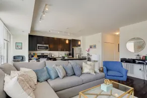 \"Serenity of Evanston\" 2 BDR/2Bath Modern-Luxe Suite - Image 2