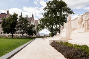 Secret Diamond of the Parlament - Image 3