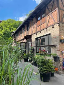 Cosy Appartment in the Courtyard - Image 4