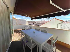 Attic Triana 100 meters with terrace and parking - Image 2