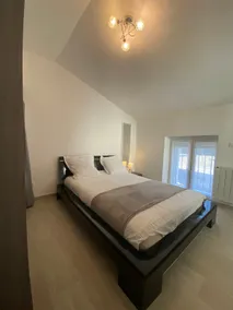 Beautiful air-conditioned duplex in the heart of Provence - Image 5