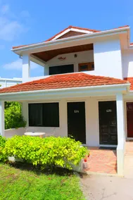 PV 12A Gold Standard. Luscious Gardens. Relax! - Image 2
