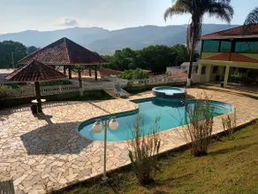 Paradise in Extrema with fireplace and swimming pool - Image 5