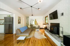 Modern Upstate Escape with Outdoor Sauna - Image 3