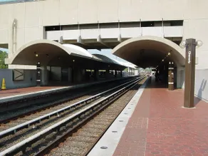 Private Suite Close to DC Metro - Image 4
