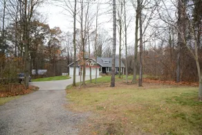 Serene acreage in Saugatuck - Image 4