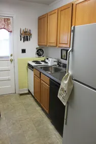 Elkin Dollhouse in Yadkin Wine Country - Image 4