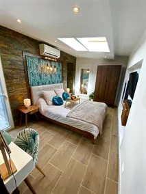 Suite with Jacuzzi, sauna and hammam - Image 3