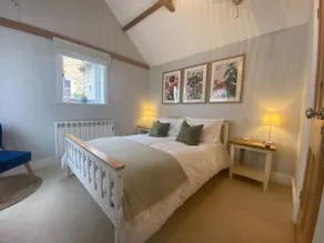 Cosy, self contained en-suite room for 2! - Image 3