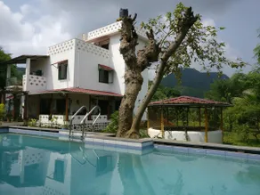 Aranya Estate - Entire floor for 7 persons - Image 2