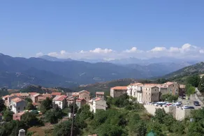 Small village house 20 km from Ajaccio - Image 3
