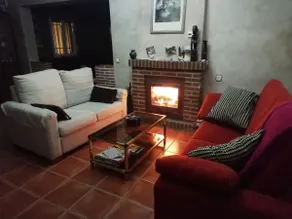 A chalet with a salt pool in the downtown area (VUT) - Image 3