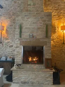 August Special 5* 2bed 2.5bath Priv Parking - Image 4