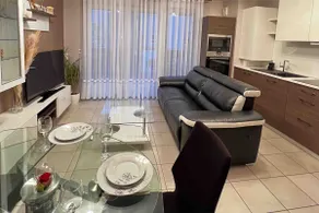 Modern and stylish apartment - Image 2