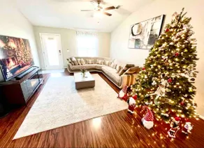 Single house: 12guests,4bds/2baths,large backyard. - Image 5