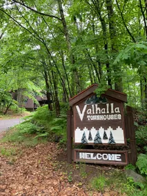 Great outdoor retreat in the North Woods. - Image 4