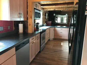 Charming Jackson Hole log cabin on horse property - Image 4