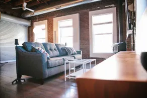 WestBrick Luxury Loft - Image 4