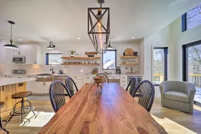Beautiful ”5” Stars Modern Farmhouse, Newland NC - Image 4