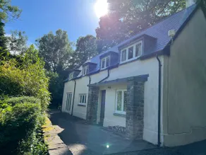 Tan Y Cestyll, Beautiful Cottage with Stream - Image 2