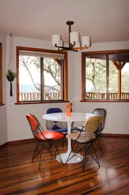 Cozy & Quiet 2 bdrm private Treehouse getaway with Amazing Views minutes from UO - Image 4