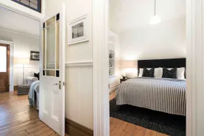 Marigold•Charming 1870s central Daylesford cottage - Image 3