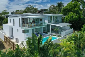 Magnificent views on Arkana, Noosa Heads - Image 2