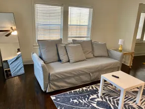 Heart l Of Montrose - Cozy 1 BR - Image 5