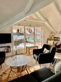 Cottage in a scenic area - Image 2