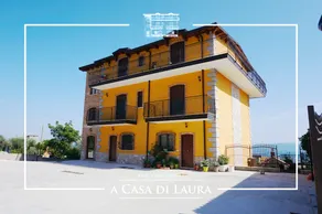 Ipomea Azzurra A Casa Di Laura B&B Apartments - Image 3