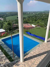 House with a beautiful view and a spectacular pool - Image 3