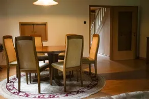 Hele huset, rolig by beliggenhed, have, elektrisk seng, GRATIS parkering, GRATIS WIFI - Image 2