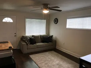 The Chalmette mini suite - Image 2