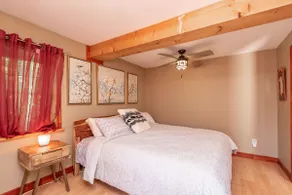 Cozy cottage on a quiet lake 1-hour from Ottawa - Image 4