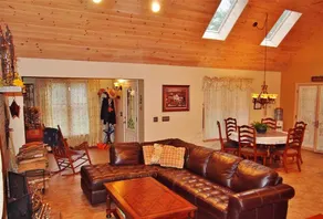 Cozy Ski House - Image 3