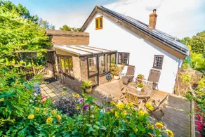 Badgers Den - Covehurst Bay Holiday Cottage - Image 2