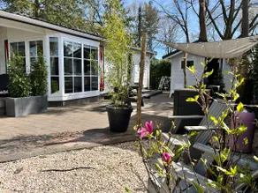Het use nest with private hot tub & sauna - Image 4