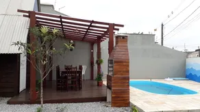 Chalet with pool in Matinhos PR - Image 5