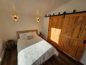 Urban Oasis - Luxury Tiny Home - Image 4